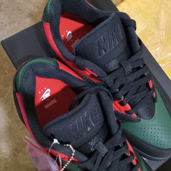 Shoes - Picture 2 of 7